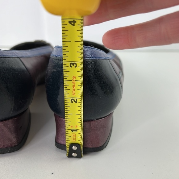 Vintage Margaret J plaid leather loafer with small heel - Picture 6 of 10